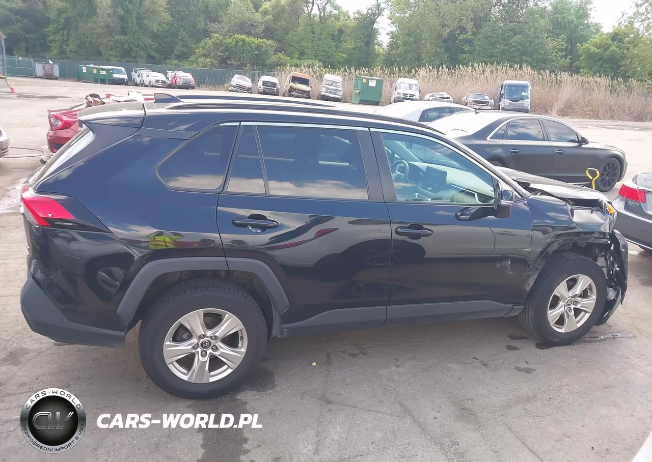 2021 Toyota Rav4 Xle VIN:2T3P1RFV7MW211443 - 13