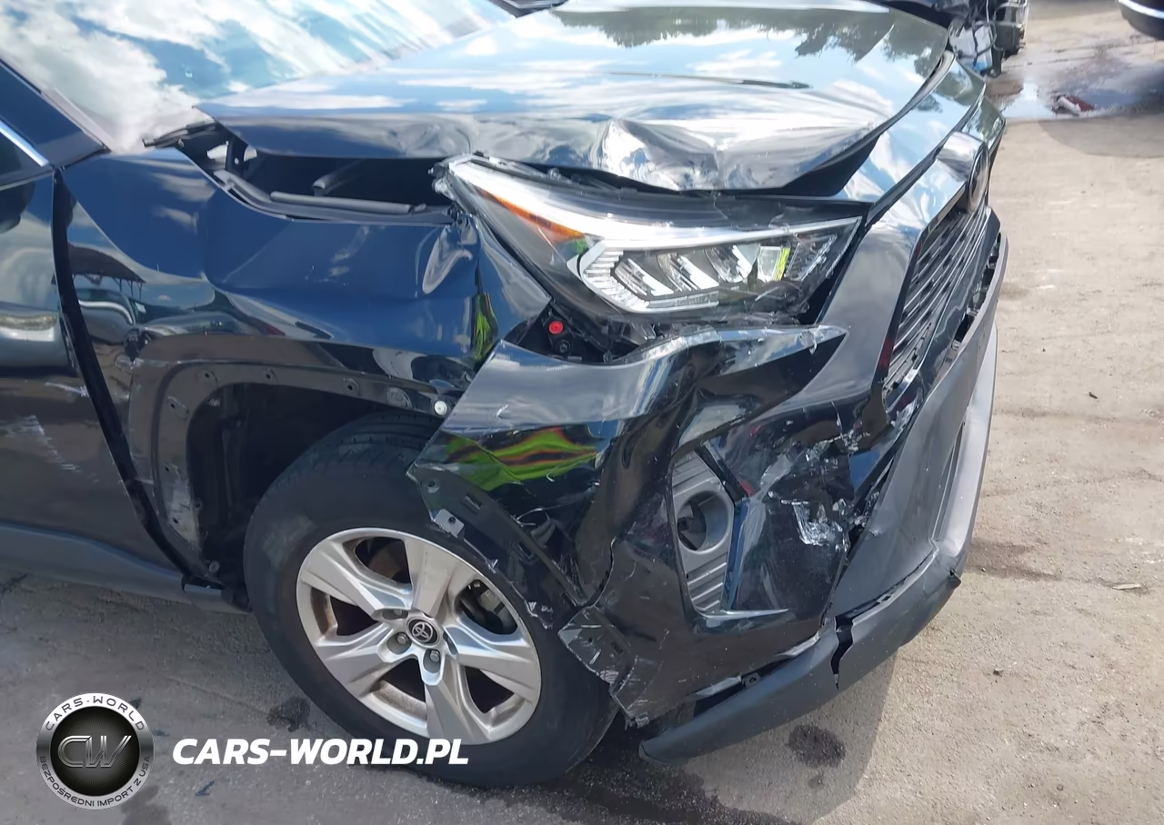 2021 Toyota Rav4 Xle VIN:2T3P1RFV7MW211443 - 17