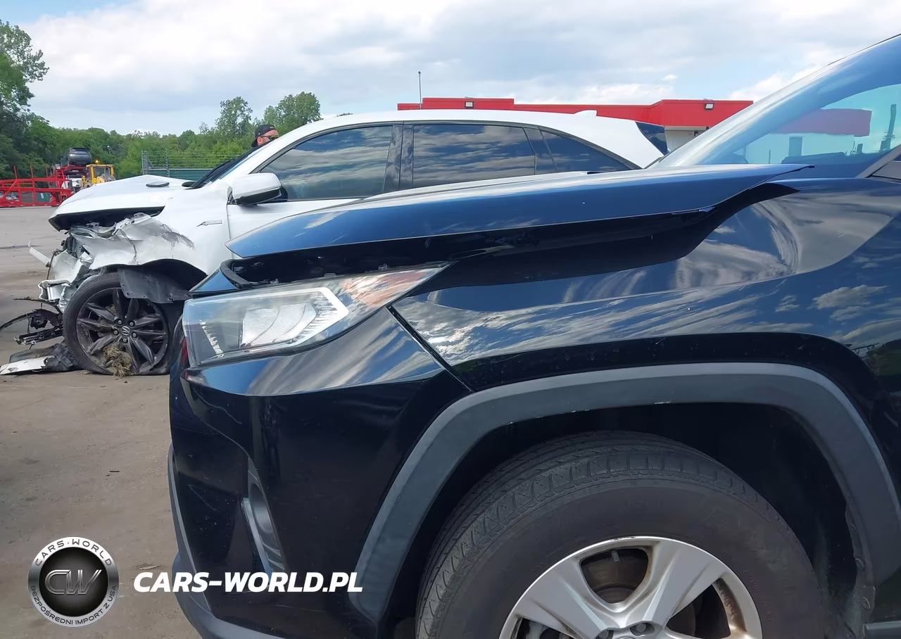 2021 Toyota Rav4 Xle VIN:2T3P1RFV7MW211443 - 18