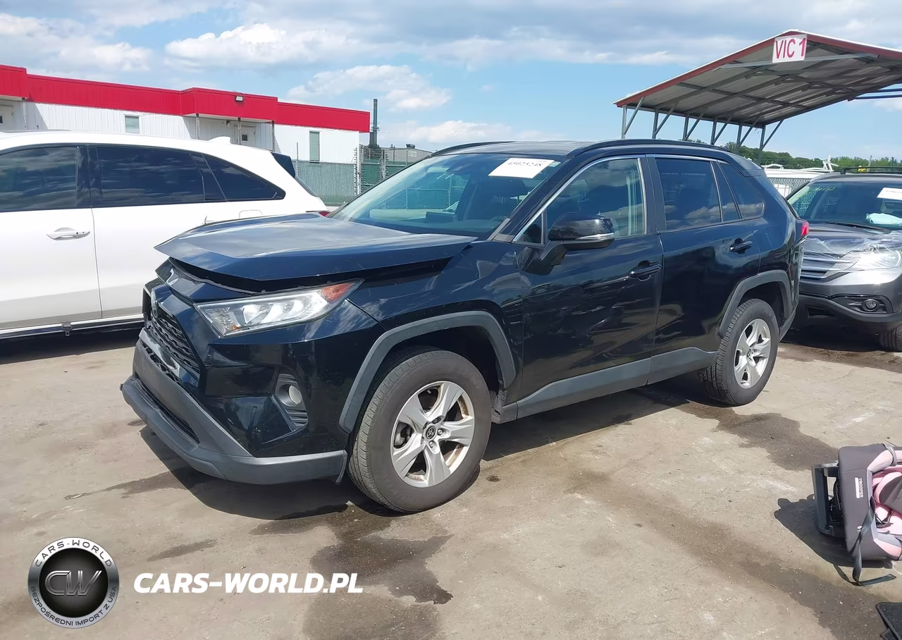 2021 Toyota Rav4 Xle VIN:2T3P1RFV7MW211443 - 2