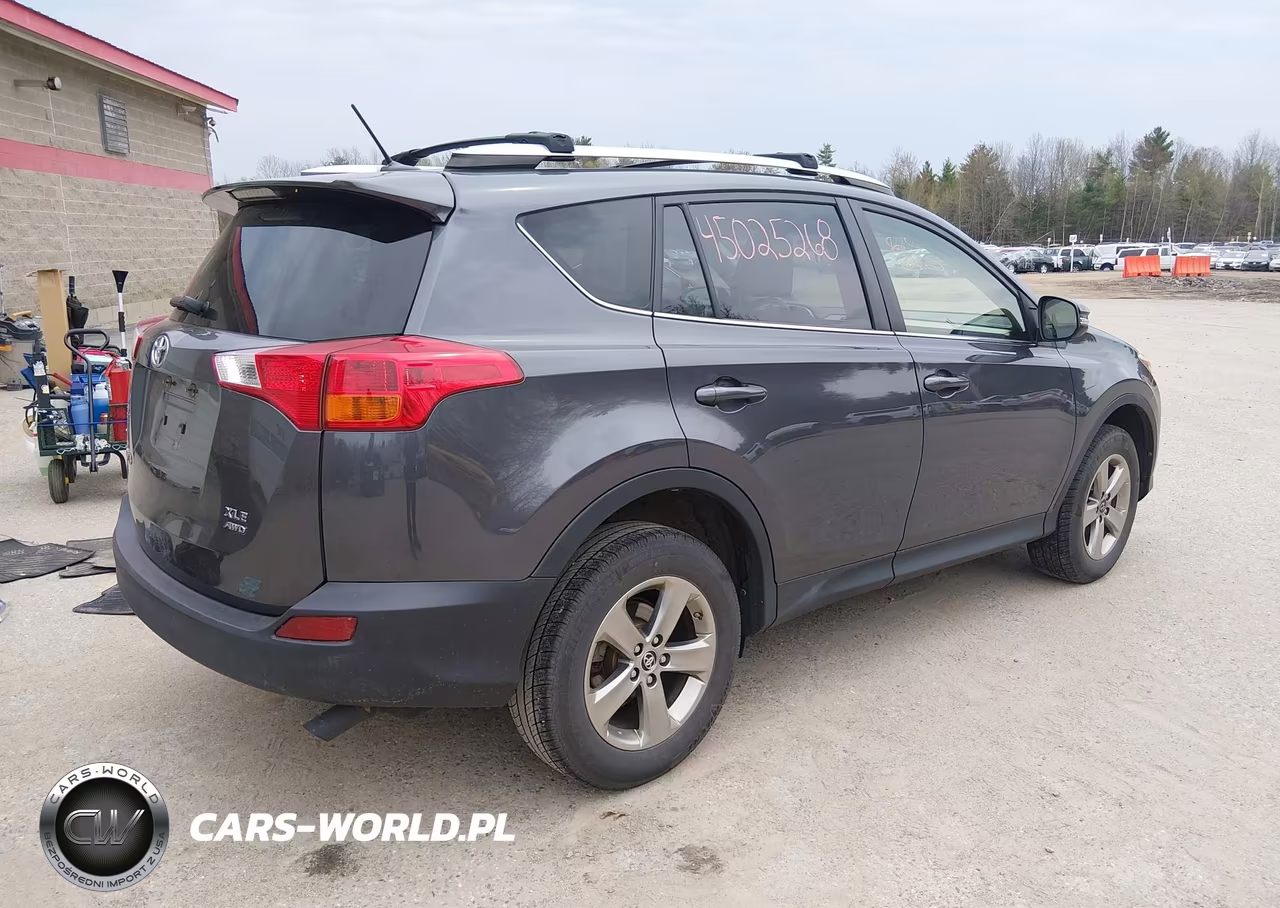 2015 Toyota Rav4 Xle VIN:JTMRFREV8FD121536 - 4