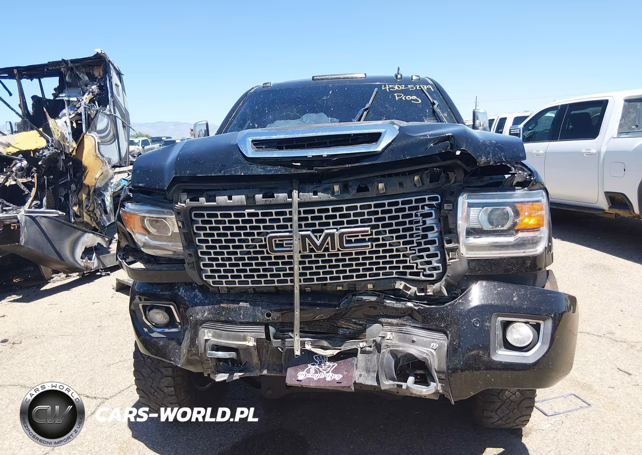 2017 GMC Sierra 2500Hd Denali VIN:1GT12UEY7HF169901 - 11