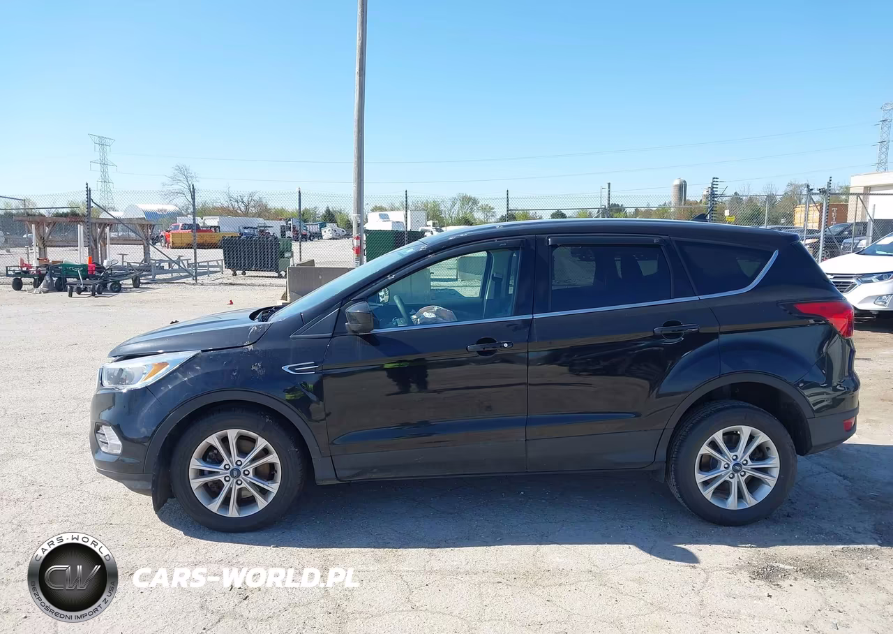 2019 Ford Escape Se VIN:1FMCU9GD8KUB18464 - 14