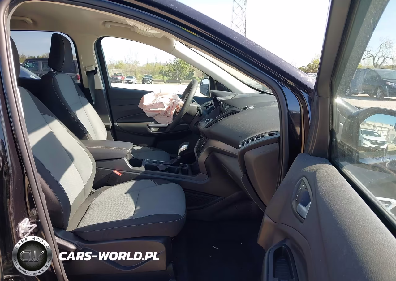 2019 Ford Escape Se VIN:1FMCU9GD8KUB18464 - 5