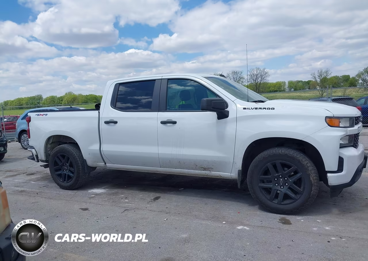 2021 Chevrolet Silverado 1500 4Wd Short Bed Custom VIN:1GCPYBEK9MZ286851 - 13