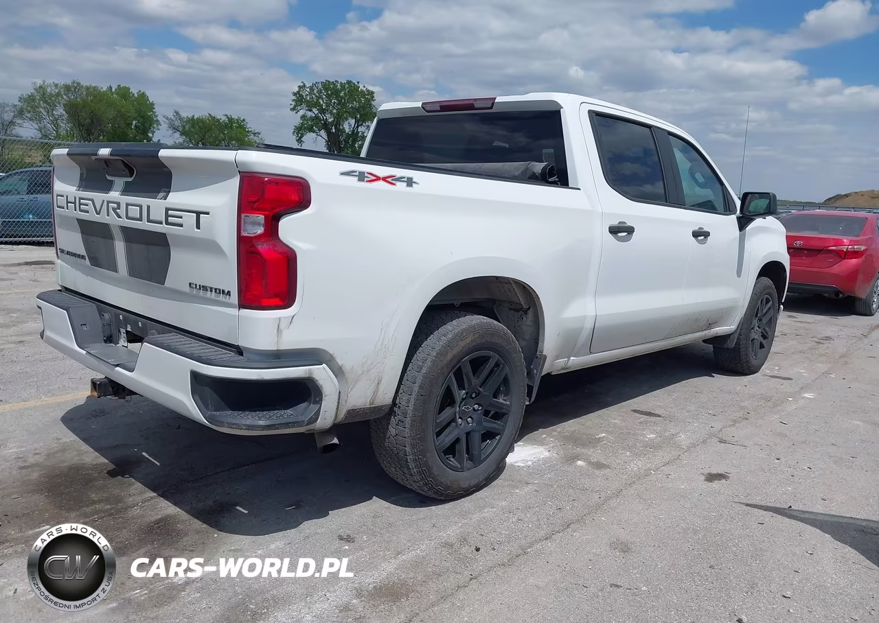2021 Chevrolet Silverado 1500 4Wd Short Bed Custom VIN:1GCPYBEK9MZ286851 - 4