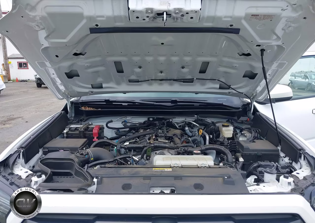 2024 Toyota Tacoma Trd Sport VIN:3TMLB5JN5RM027297 - 10