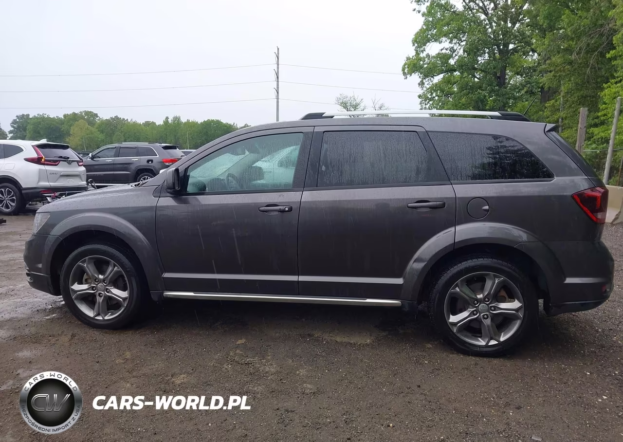 2017 Dodge Journey Crossroad Plus VIN:3C4PDCGB3HT622747 - 14