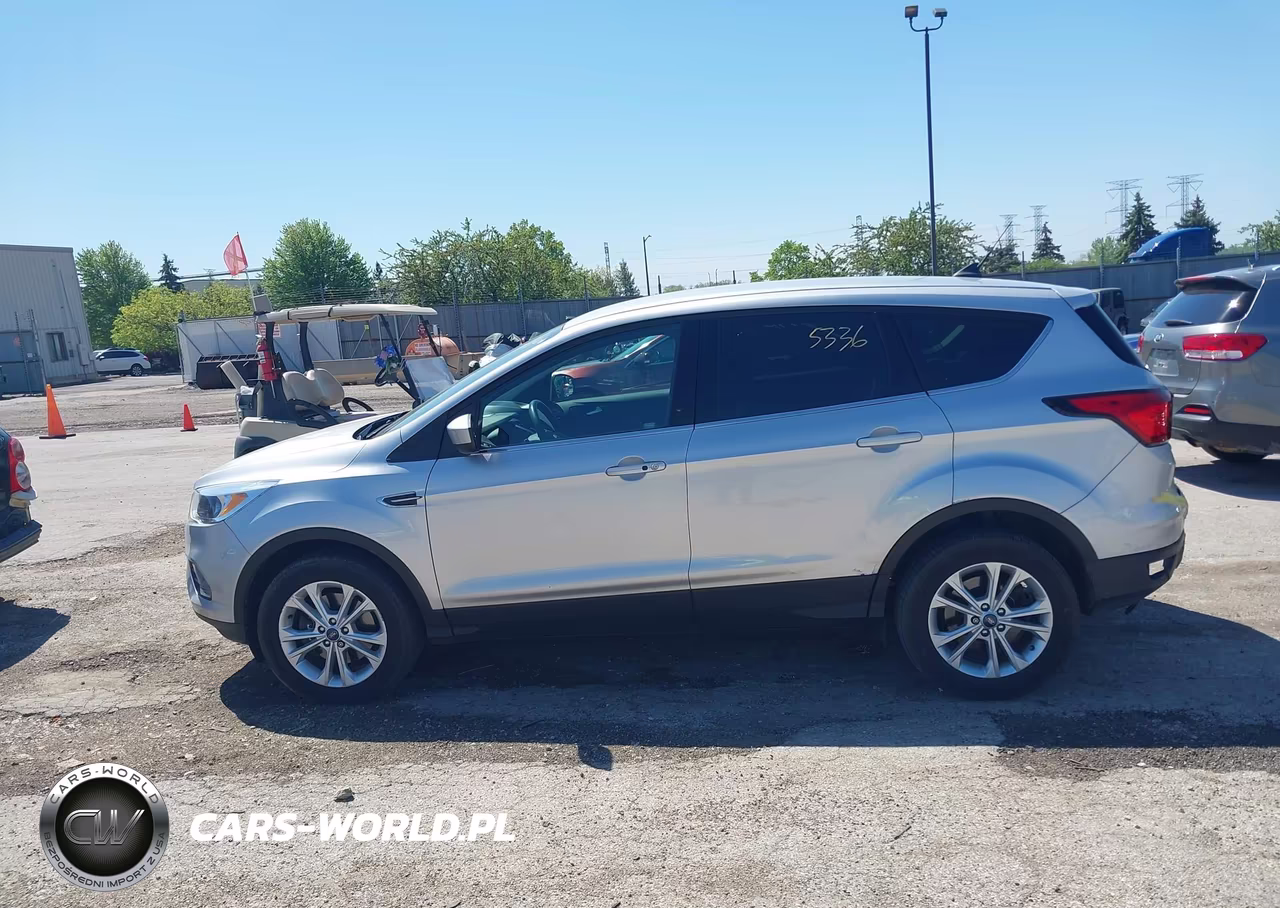 2019 Ford Escape Se VIN:1FMCU9GD4KUA59851 - 14