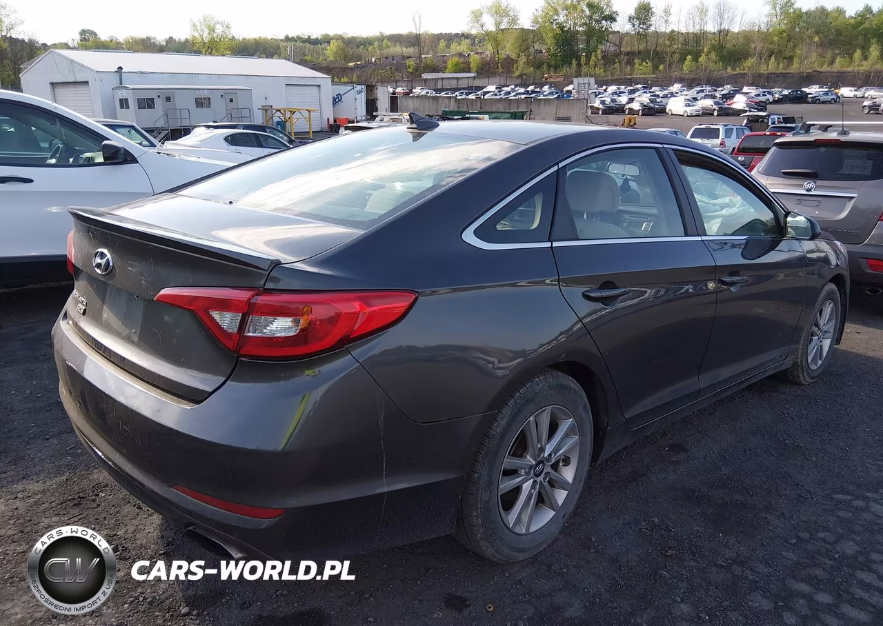 2017 Hyundai Sonata VIN:5NPE24AFXHH553361 - 4