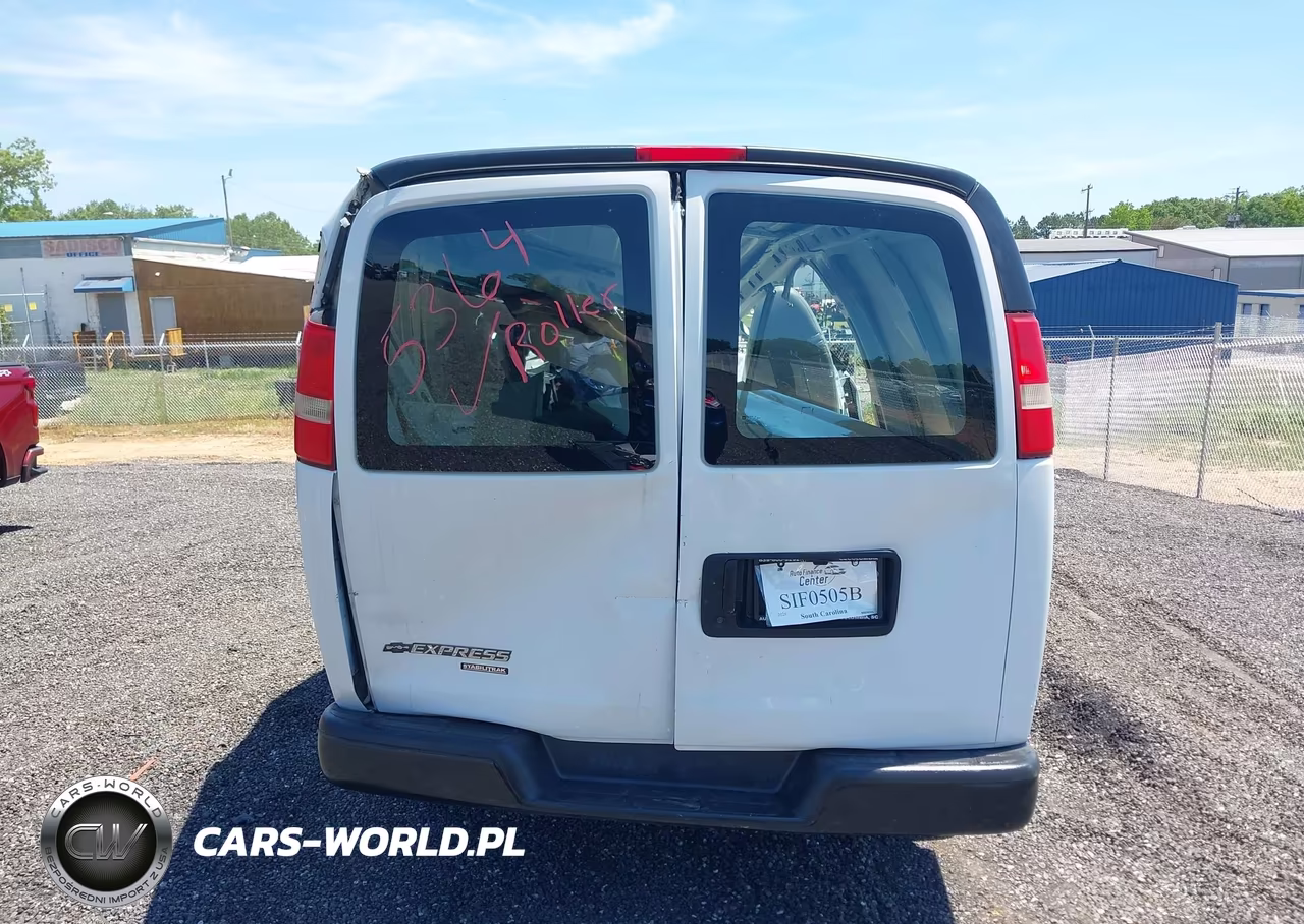 2015 Chevrolet Express 2500 Work Van VIN:1GCWGFFF6F1107674 - 15