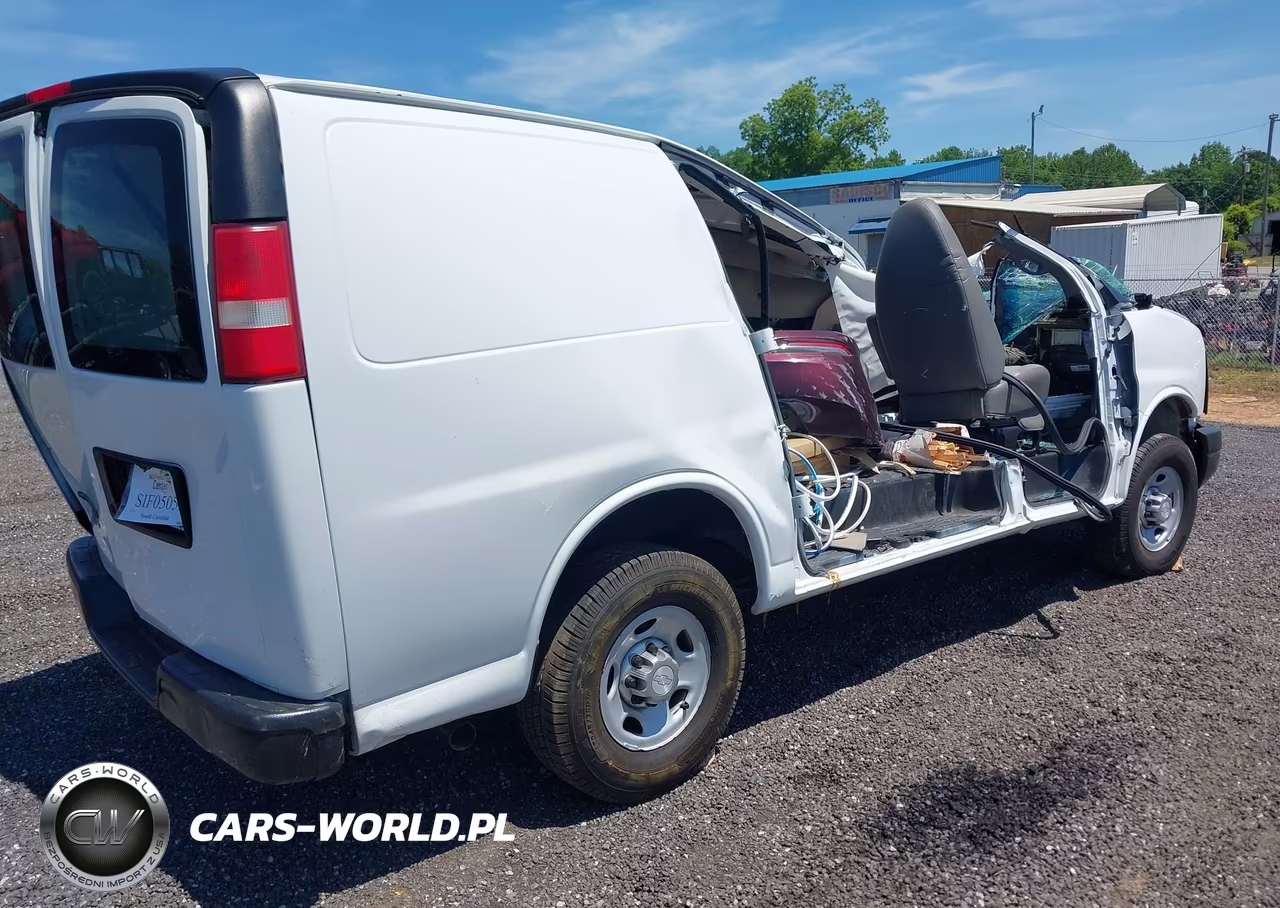 2015 Chevrolet Express 2500 Work Van VIN:1GCWGFFF6F1107674 - 4