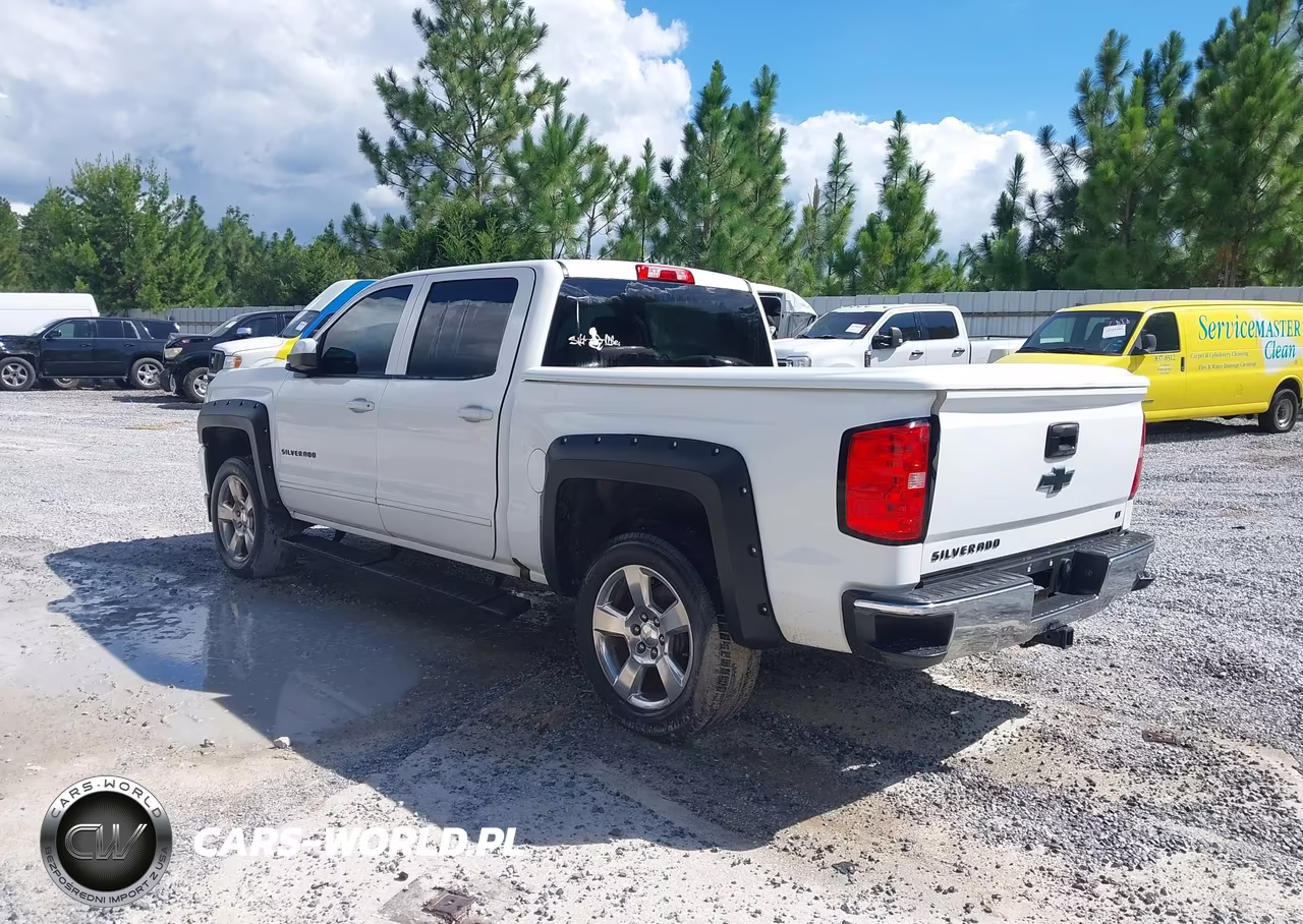 2018 Chevrolet Silverado 1500 1Lt VIN:3GCPCREC3JG241660 - 3