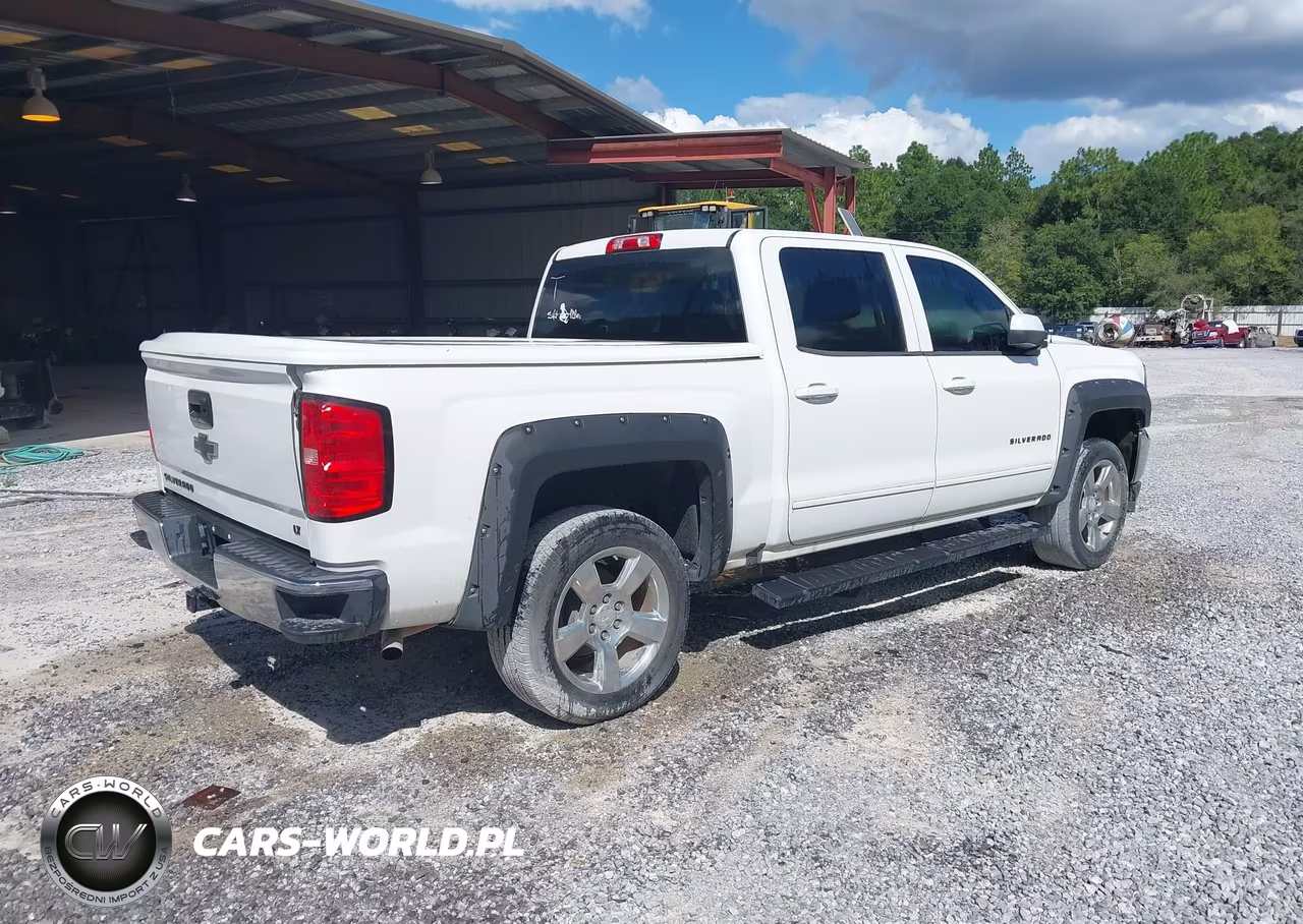 2018 Chevrolet Silverado 1500 1Lt VIN:3GCPCREC3JG241660 - 4
