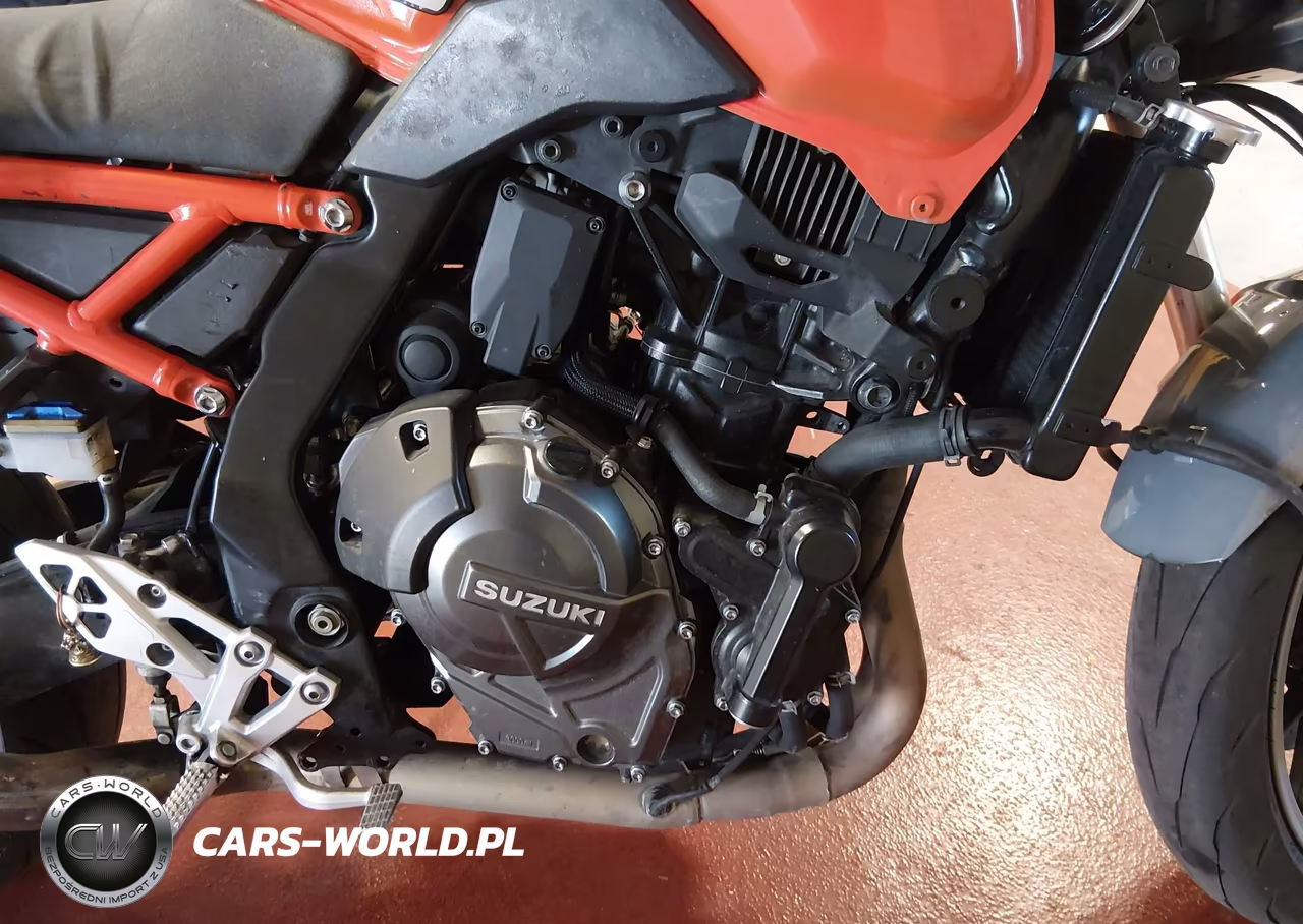 2024 Suzuki Gsx800 R VIN:JS1EM11B1R7100347 - 8