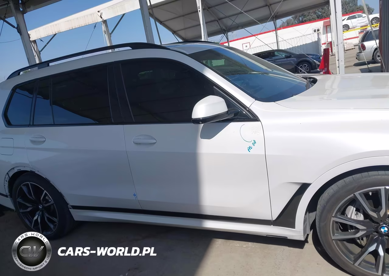 2019 BMW X7 xDrive50I VIN:5UXCX4C52KLS38701 - 13