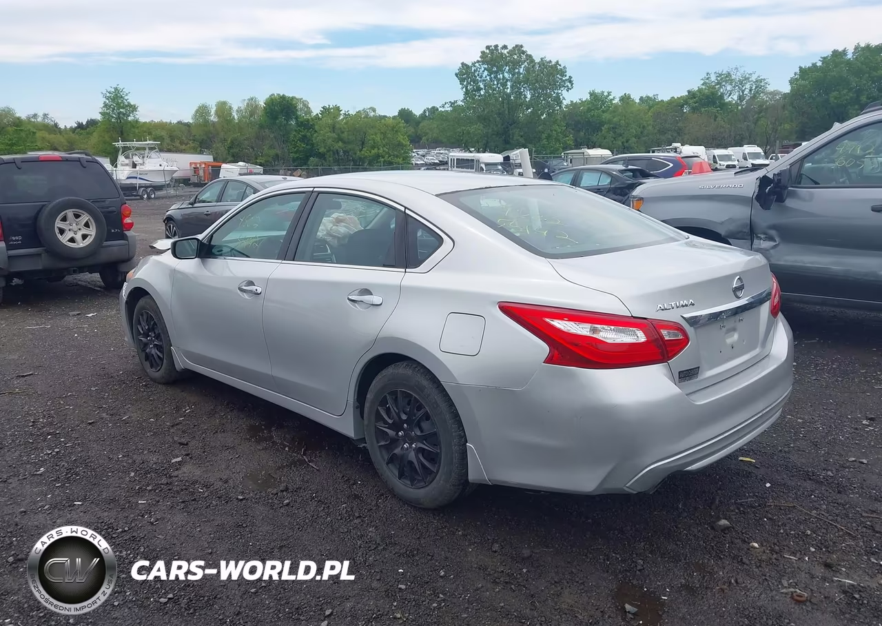 2017 Nissan Altima 2.5 S VIN:1N4AL3AP5HC494011 - 3