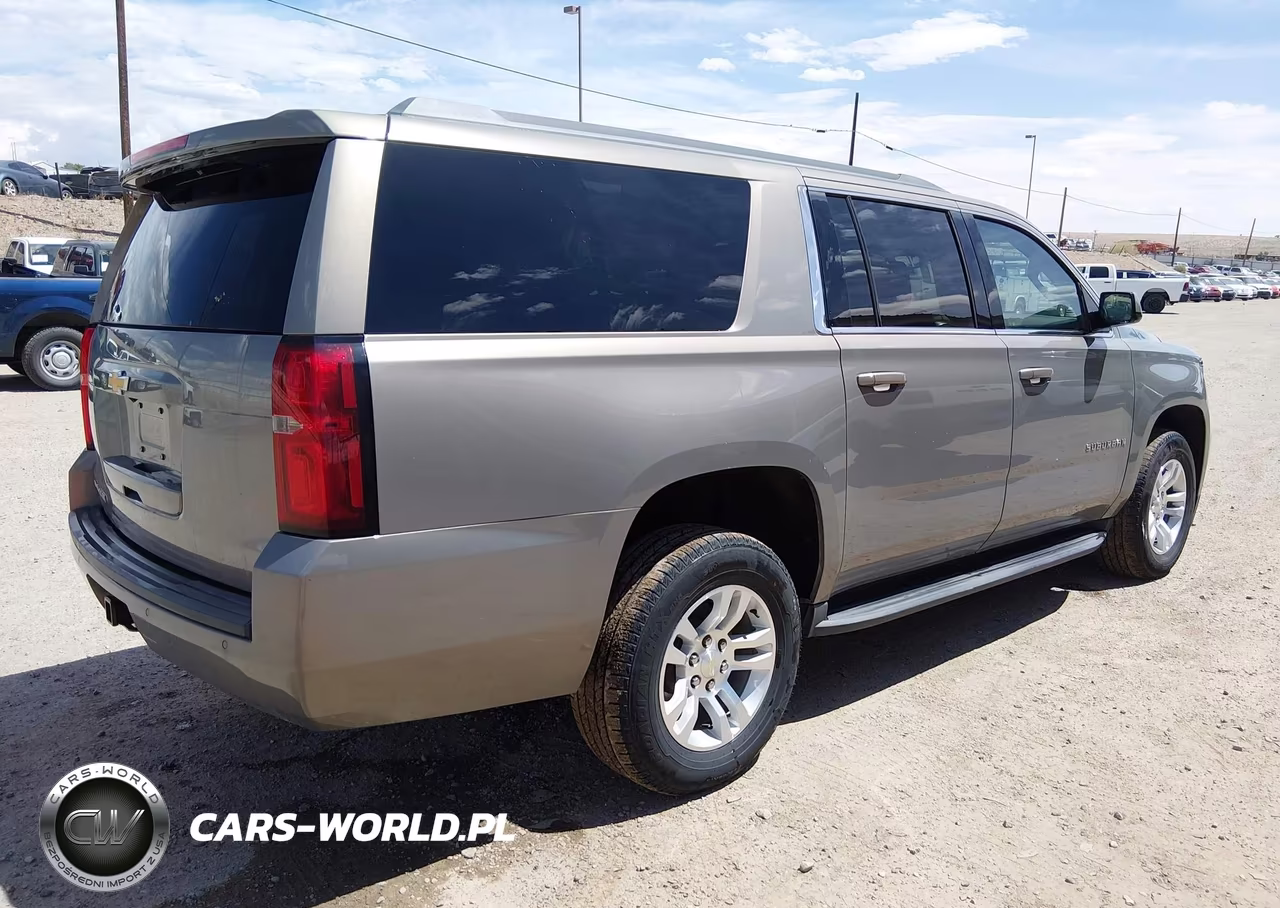 2017 Chevrolet Suburban Ls VIN:1GNSKGKC7HR293476 - 4