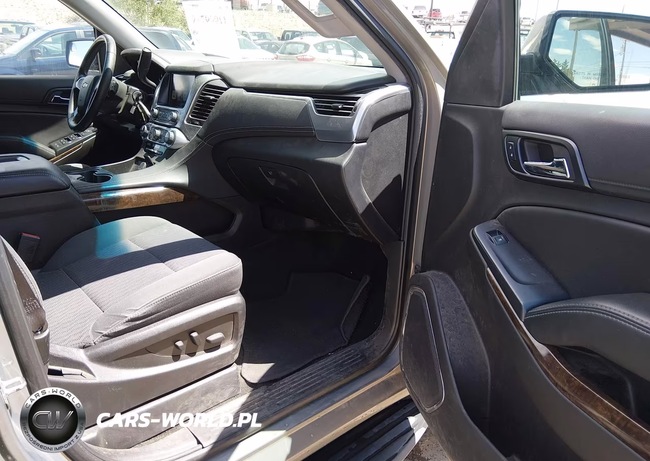 2017 Chevrolet Suburban Ls VIN:1GNSKGKC7HR293476 - 5