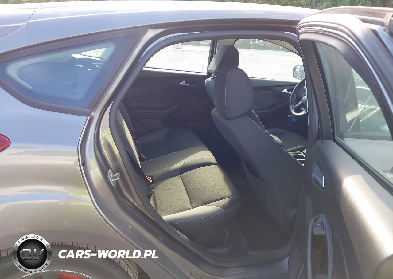 2014 Ford Focus Se VIN:1FADP3K29EL208998 - 8