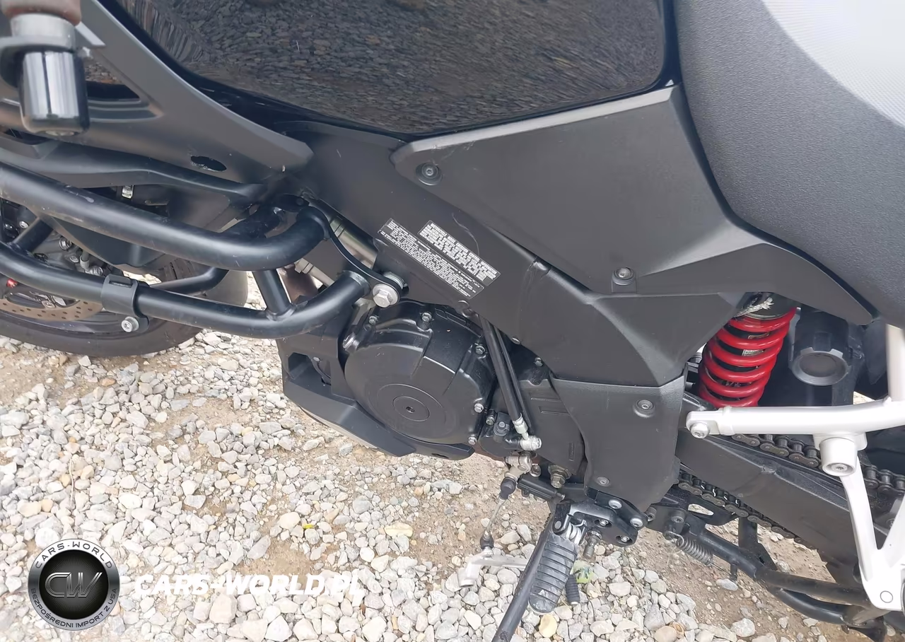 2014 Suzuki Dl1000 VIN:JS1VU51A1E2102105 - 9
