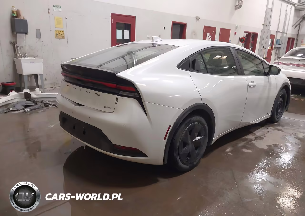 2023 Toyota Prius Le Awd-E VIN:JTDADABU4P3005385 - 4