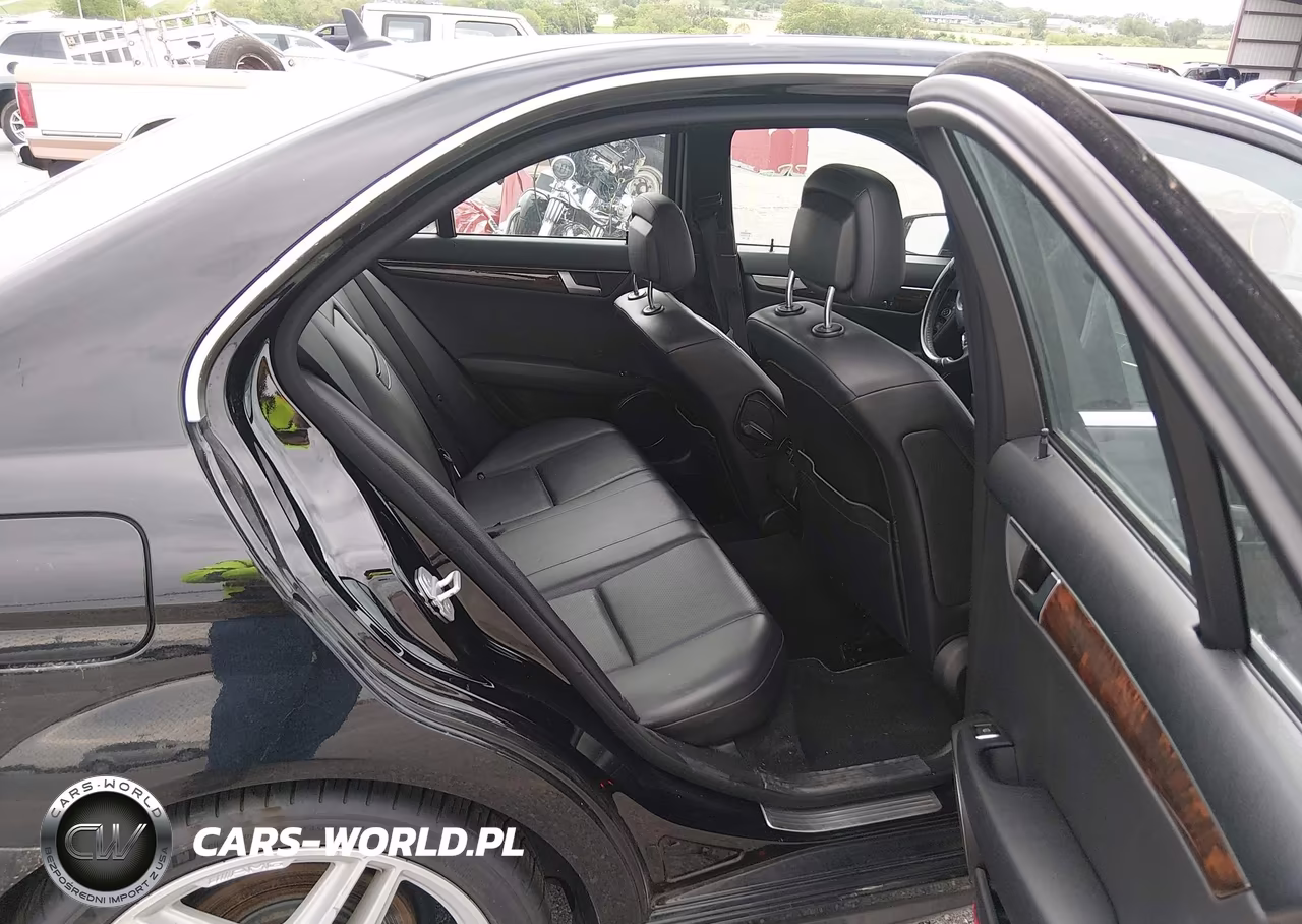 2013 Mercedes-Benz C 300 Sport 4Matic VIN:WDDGF8AB7DR263573 - 8