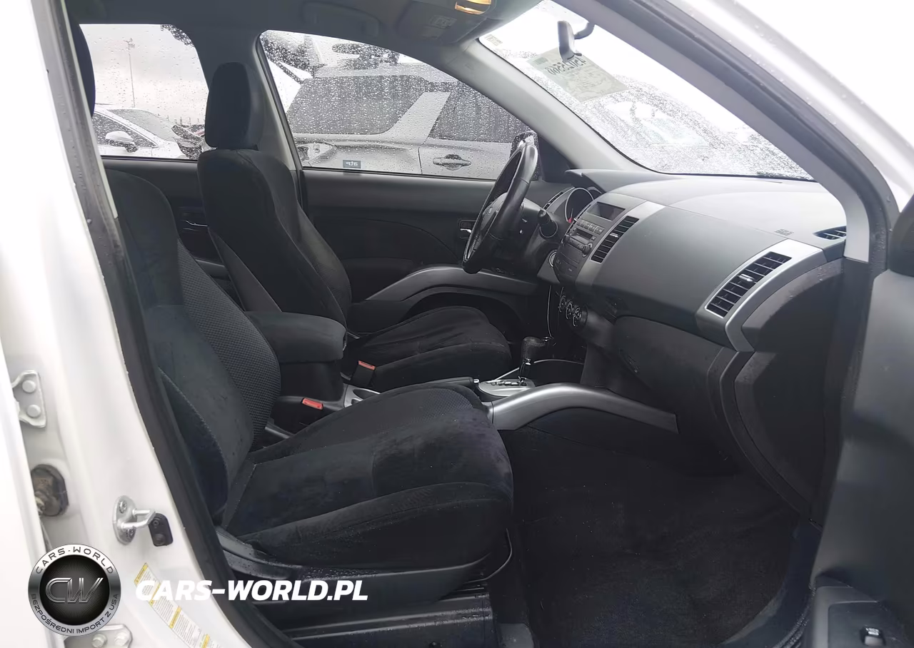 2010 Mitsubishi Outlander Es VIN:JA4AS2AW3AZ000899 - 5