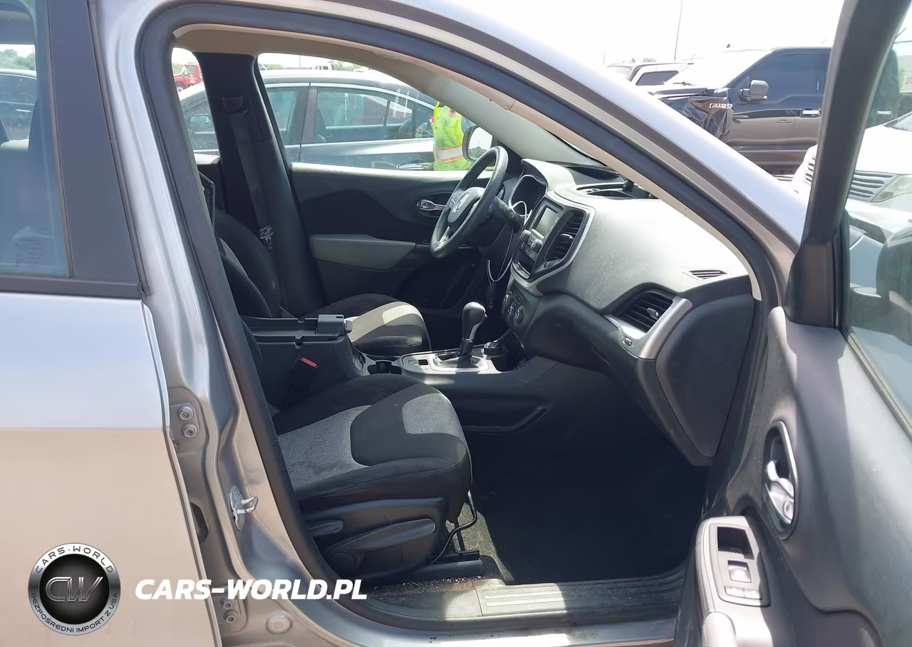 2014 Jeep Cherokee Sport VIN:1C4PJMAB2EW144883 - 5