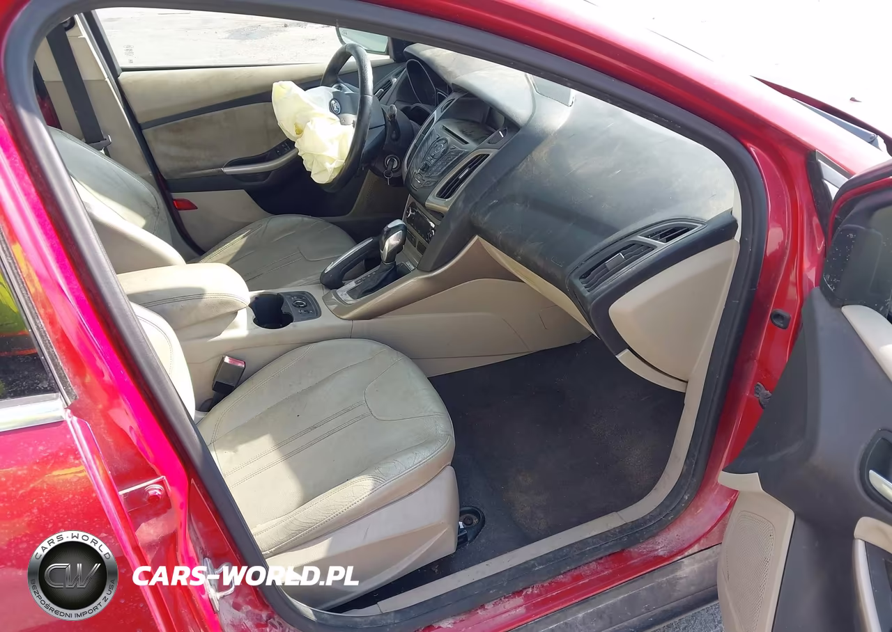 2012 Ford Focus Sel VIN:1FAHP3H26CL102739 - 5