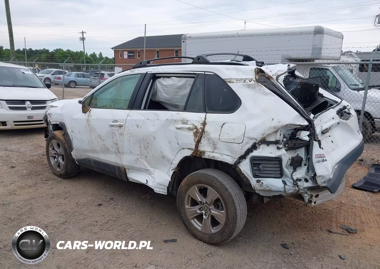 2023 Toyota Rav4 Xle VIN:2T3P1RFV6PW331318 - 3