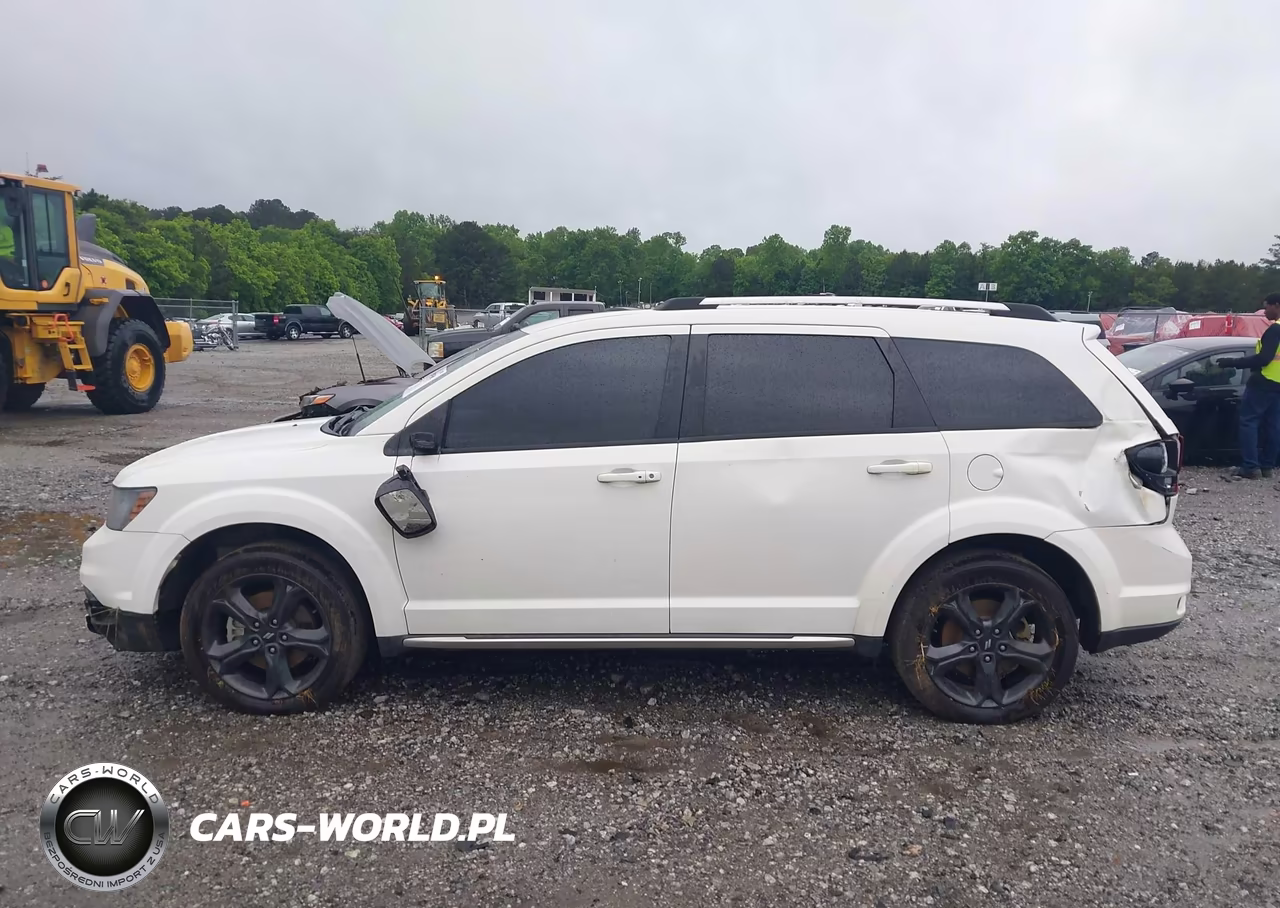 2019 Dodge Journey Crossroad VIN:3C4PDCGB8KT867471 - 14
