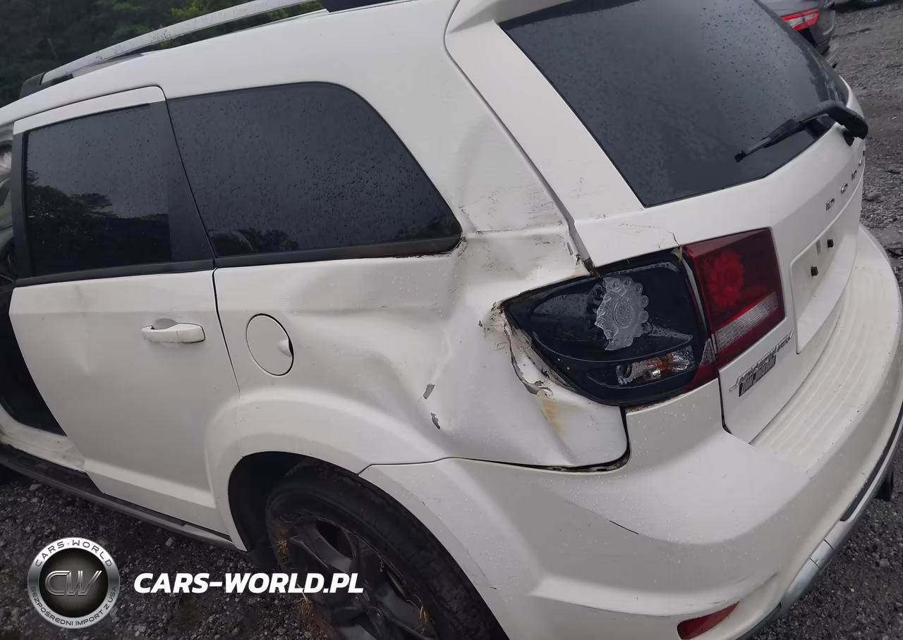 2019 Dodge Journey Crossroad VIN:3C4PDCGB8KT867471 - 6