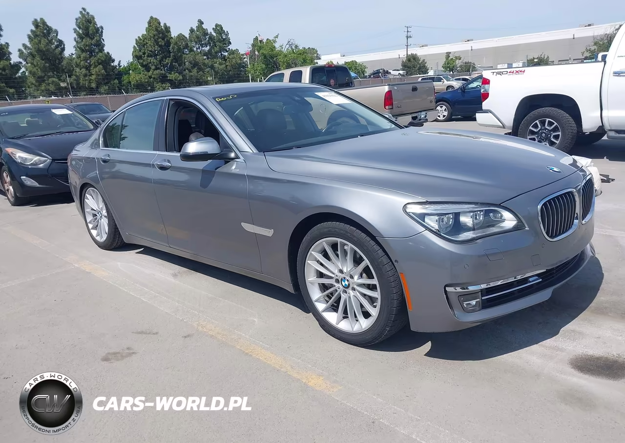 2014 BMW 750I