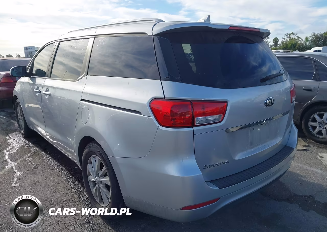 2015 Kia Sedona Lx VIN:KNDMB5C14F6076100 - 3