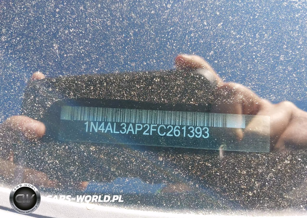 2015 Nissan Altima 2.5 S VIN:1N4AL3AP2FC261393 - 9