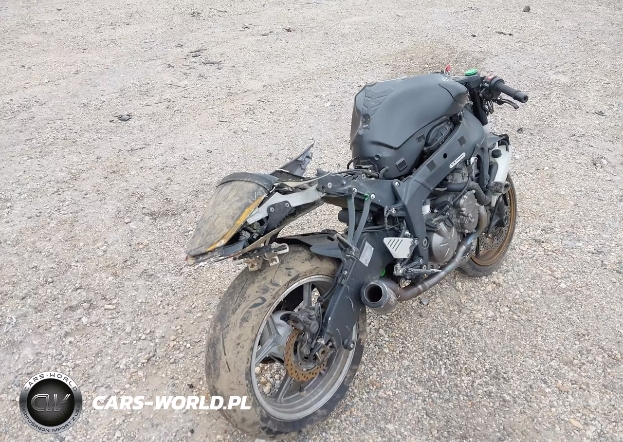 2016 Kawasaki Zx636 F VIN:JKBZXJF10GA008117 - 4