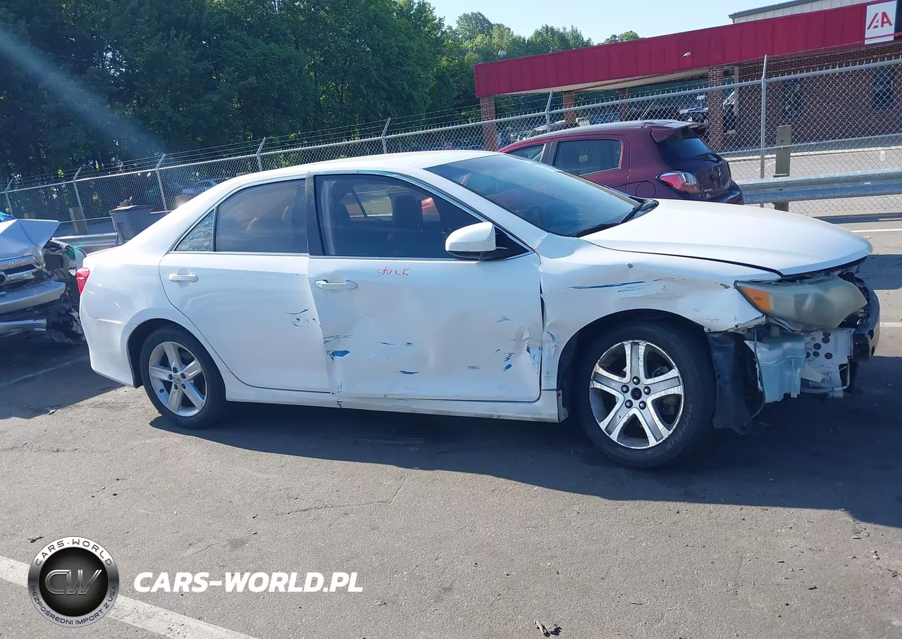 2014 Toyota Camry Se VIN:4T1BF1FK5EU353996 - 14