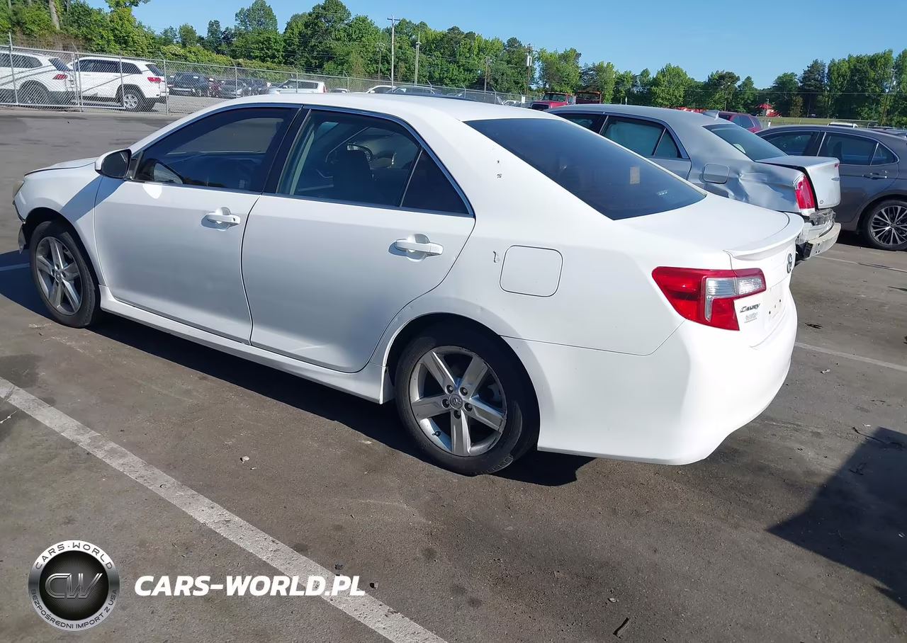 2014 Toyota Camry Se VIN:4T1BF1FK5EU353996 - 3