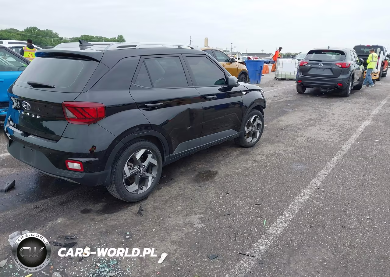 2020 Hyundai Venue Sel VIN:KMHRC8A35LU050293 - 4