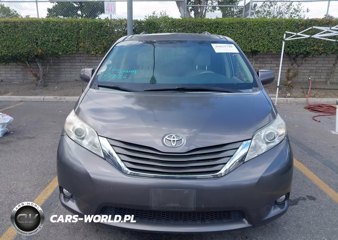 2014 Toyota Sienna Xle V6 8 Passenger VIN:5TDYK3DC2ES488701 - 13