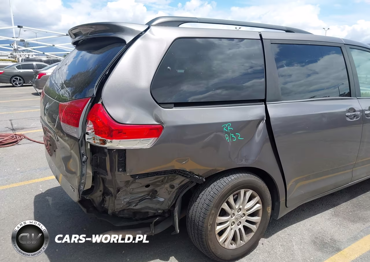 2014 Toyota Sienna Xle V6 8 Passenger VIN:5TDYK3DC2ES488701 - 18