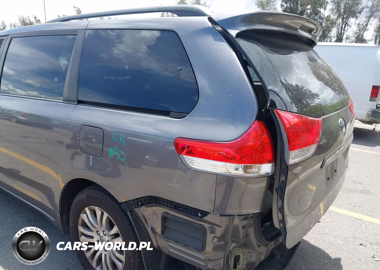 2014 Toyota Sienna Xle V6 8 Passenger VIN:5TDYK3DC2ES488701 - 19
