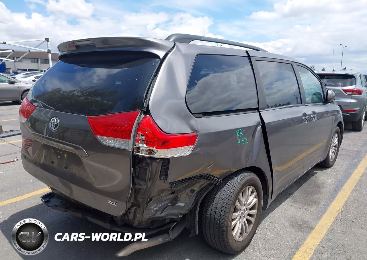 2014 Toyota Sienna Xle V6 8 Passenger VIN:5TDYK3DC2ES488701 - 4