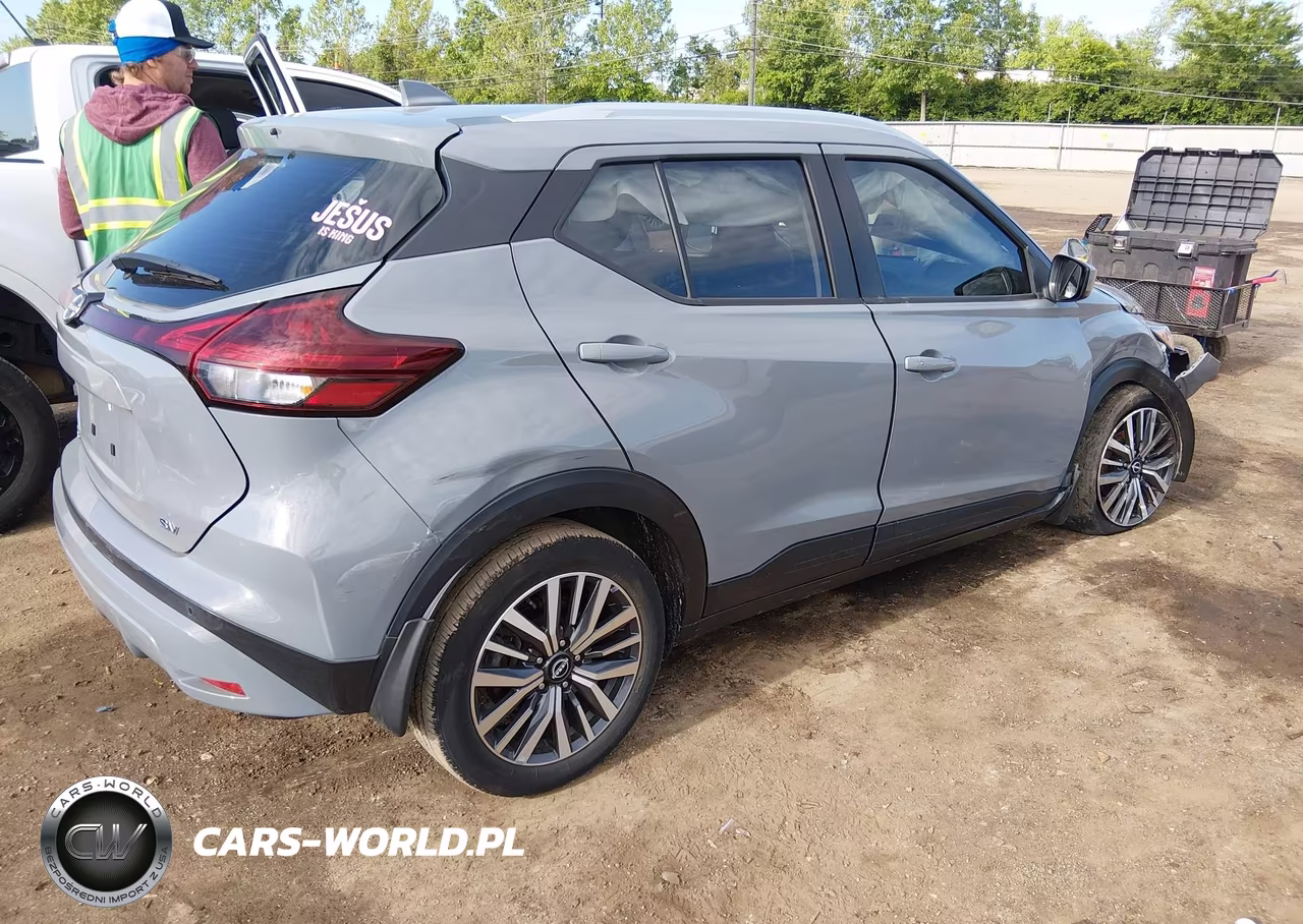 2022 Nissan Kicks Sv Xtronic Cvt VIN:3N1CP5CV4NL505839 - 4