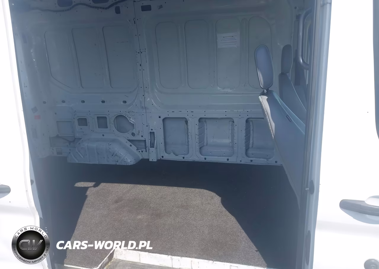 2017 Ford Transit-150 VIN:1FTYE1CM6HKA21721 - 8