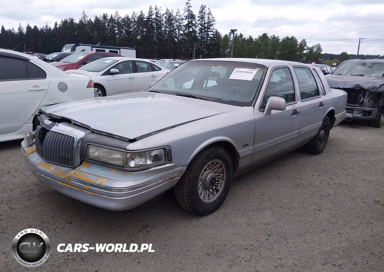 1996 Lincoln Town Car Executive VIN:1LNLM81W7TY711666 - 2