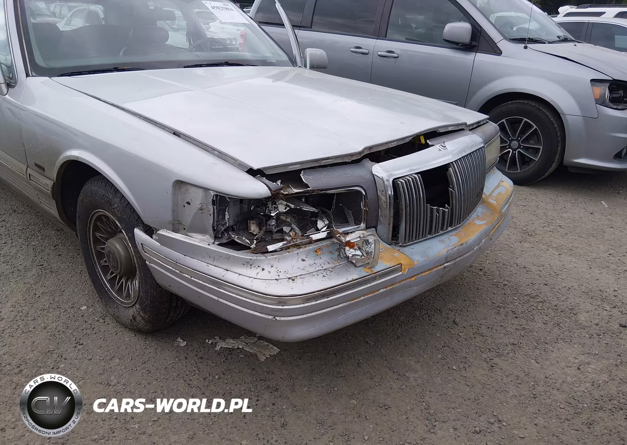 1996 Lincoln Town Car Executive VIN:1LNLM81W7TY711666 - 6