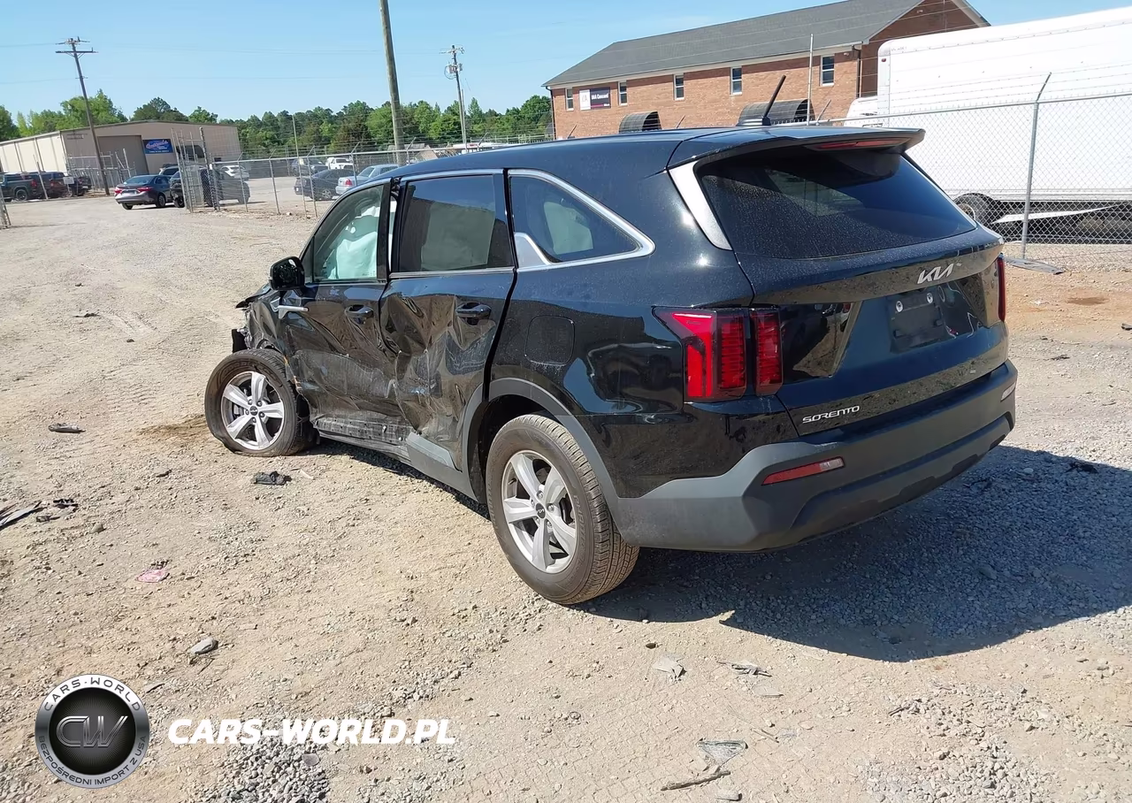 2023 Kia Sorento Lx VIN:5XYRG4LC3PG214968 - 3