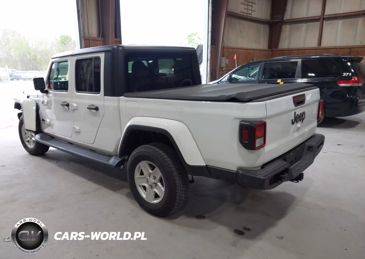 2022 Jeep Gladiator Sport S 4X4 VIN:1C6HJTAG2NL113572 - 3